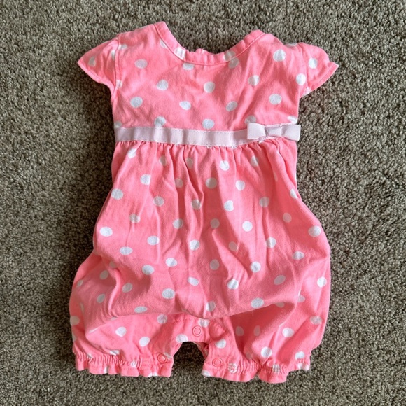 Y2K Carter’s Baby Girl 6 Months Pink White Polka Dot Lace Romper
Adorable on! - Picture 4 of 6